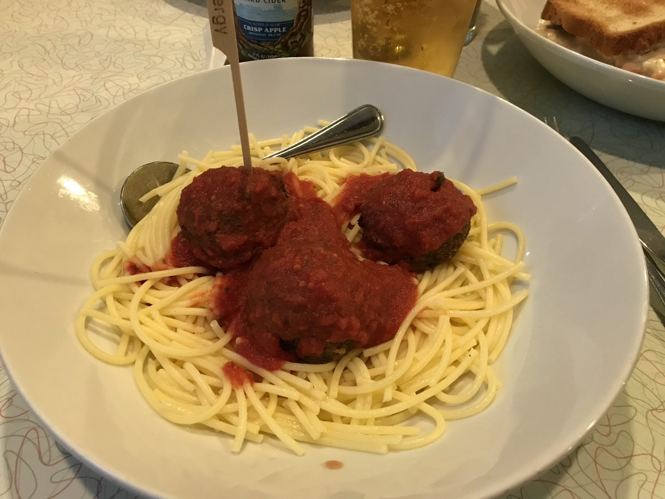 spaghetti with lentil meatballs and marinara sauce